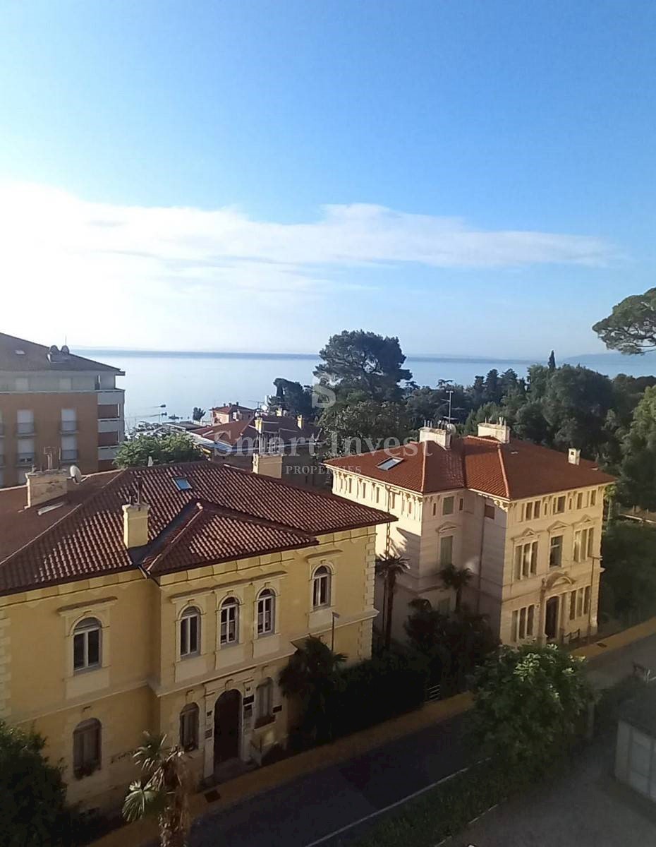 OPATIJA - CENTER, Exclusive apartment of 120 m2 near the sea