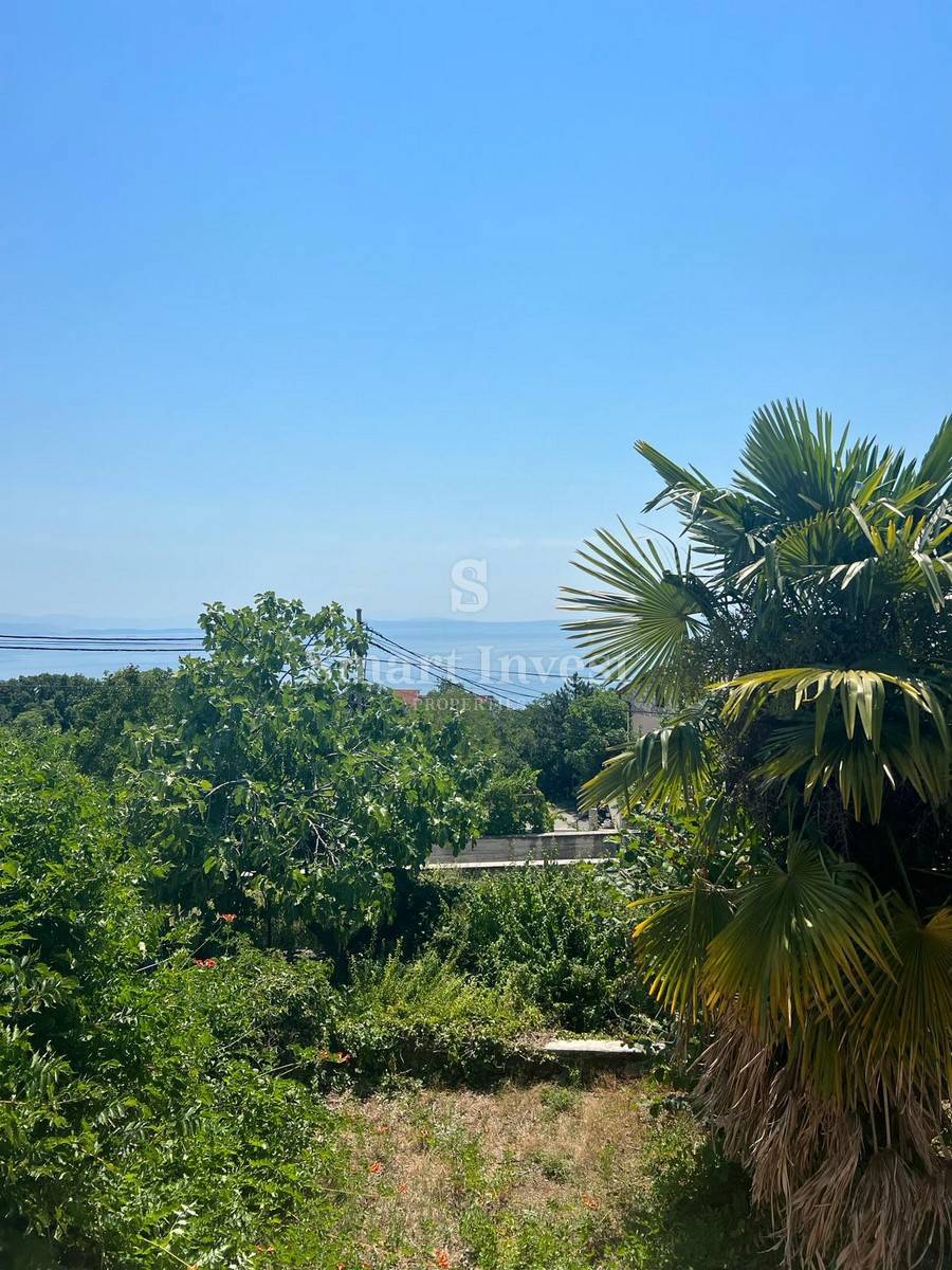 ABBAZIA - POBRI, vecchia casa con grande giardino e vista mare