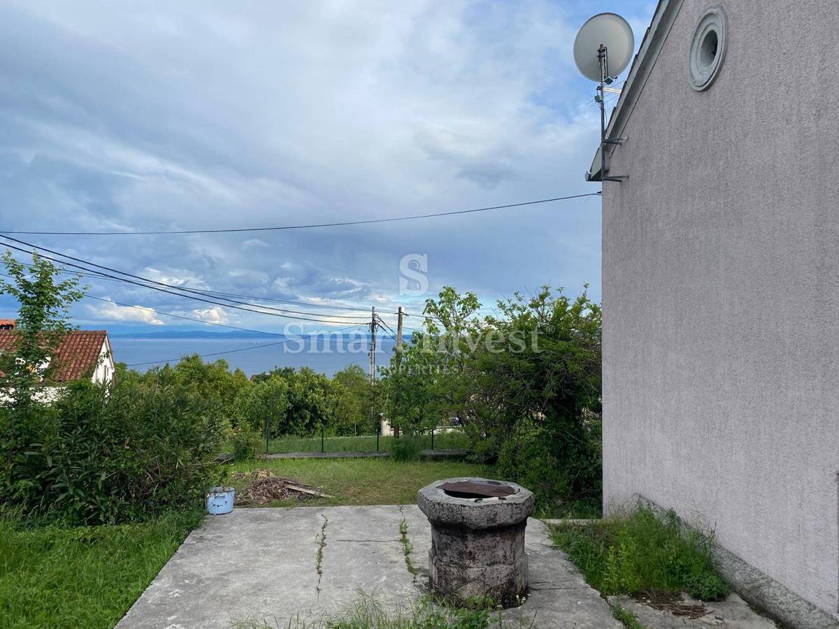 ABBAZIA - POBRI, vecchia casa con grande giardino e vista mare