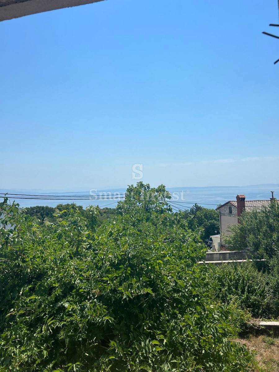 ABBAZIA - POBRI, vecchia casa con grande giardino e vista mare