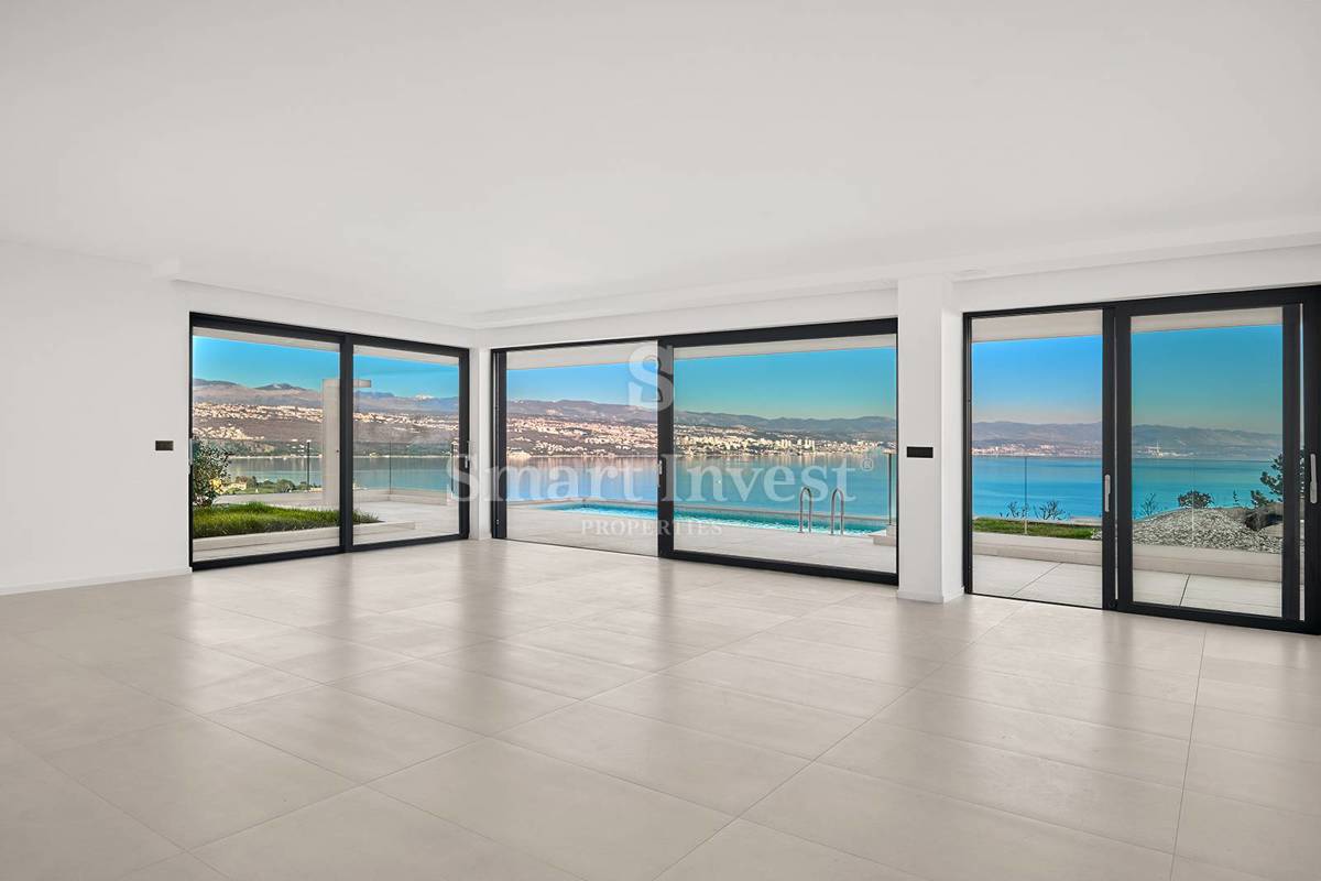 ABBAZIA, nuovo appartamento di lusso con piscina e giardino