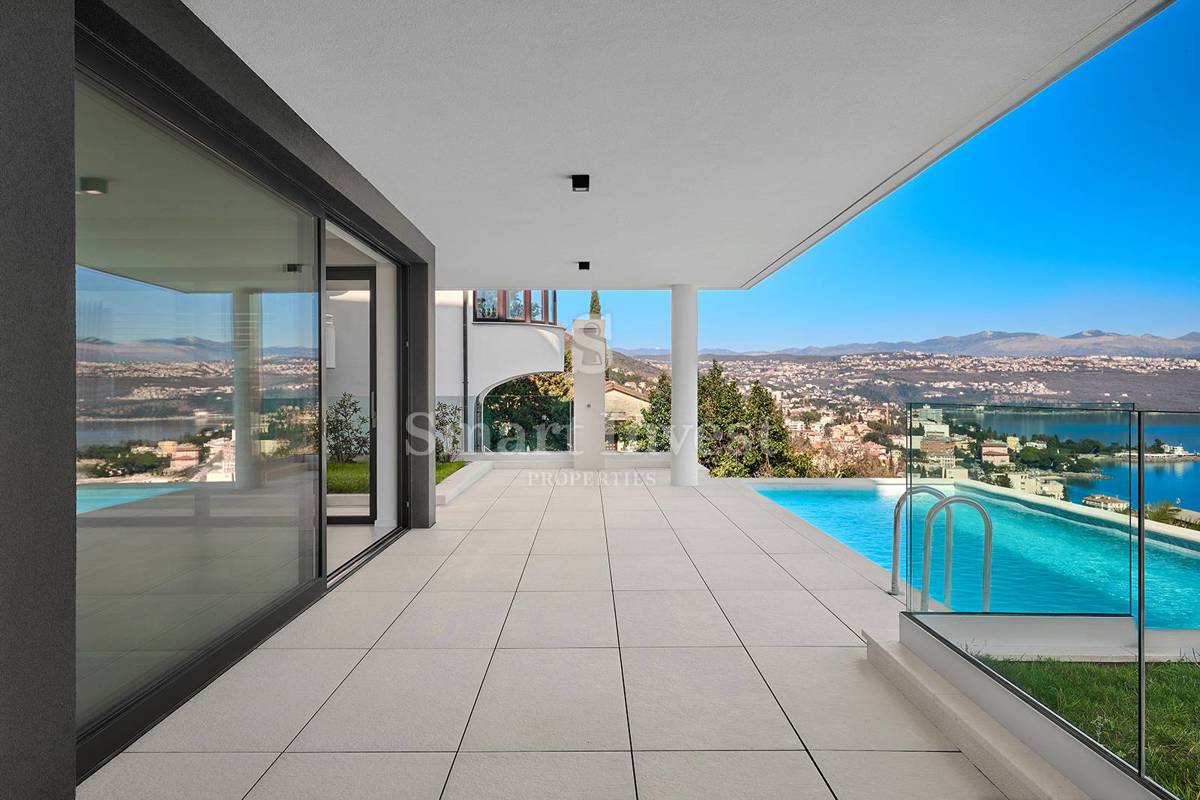 ABBAZIA, nuovo appartamento di lusso con piscina e giardino