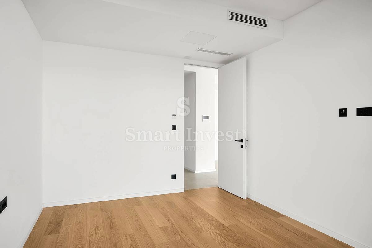 ABBAZIA, nuovo appartamento di lusso con piscina e giardino