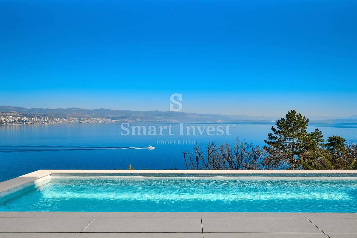 ABBAZIA, nuovo appartamento di lusso con piscina e giardino