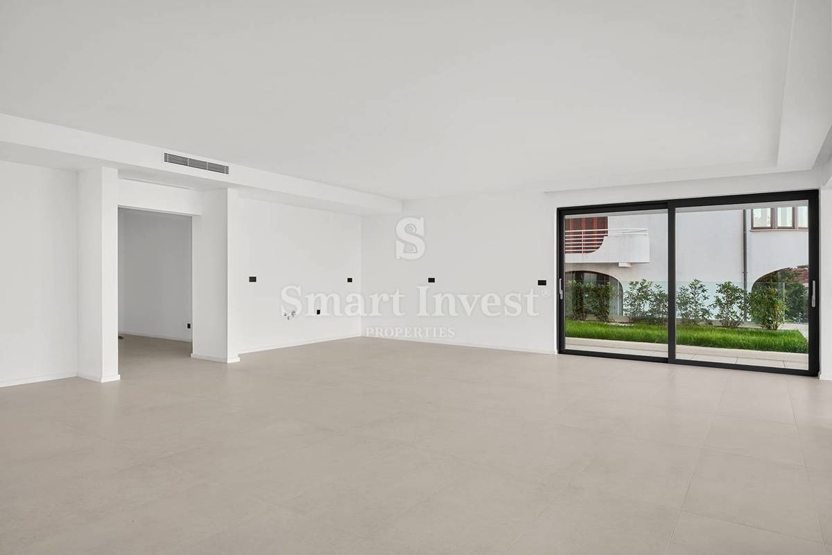 ABBAZIA, nuovo appartamento di lusso con piscina e giardino