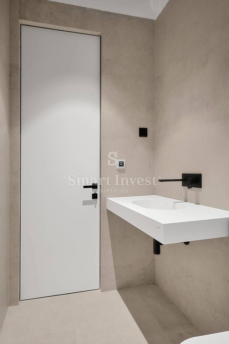 ABBAZIA, nuovo appartamento di lusso con piscina e giardino