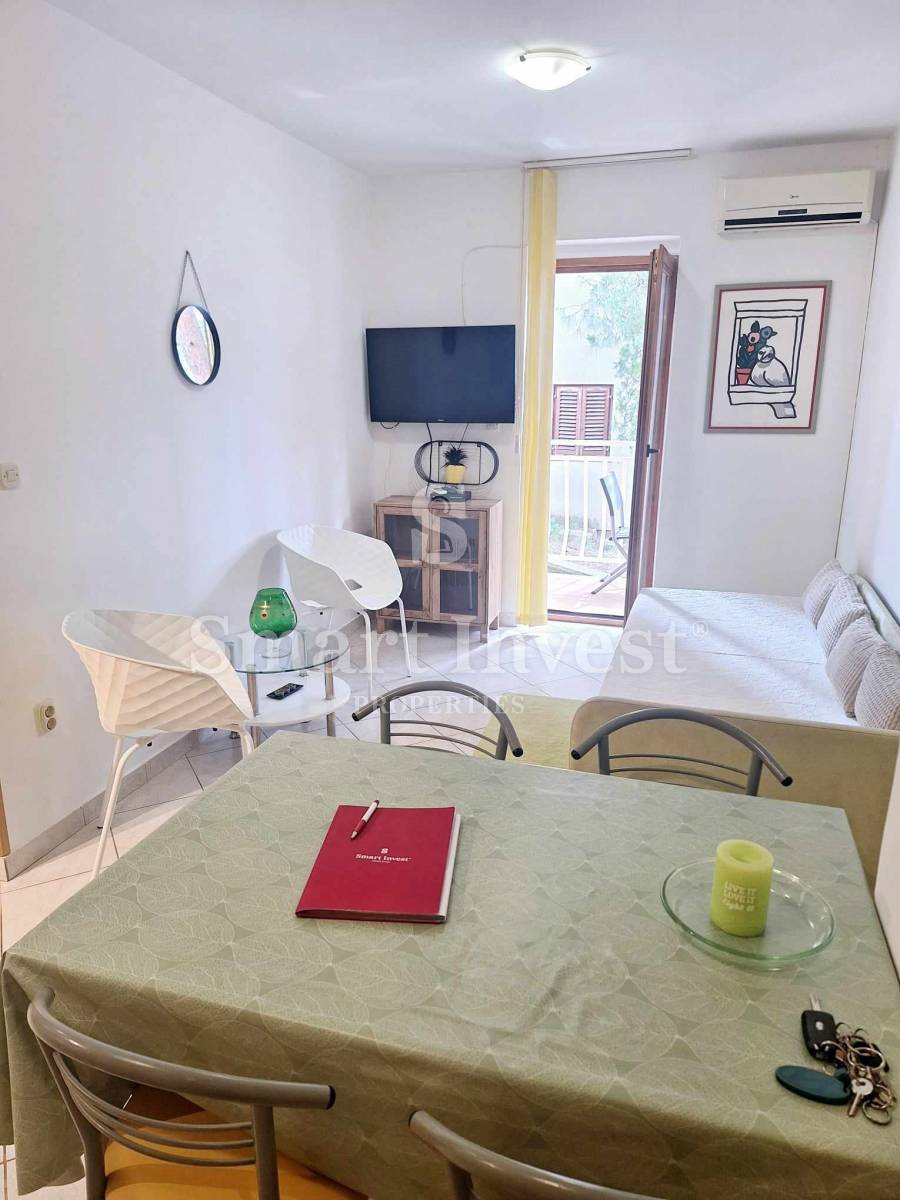 ISTRIA - RABAC, due appartamenti con giardino e parcheggio!