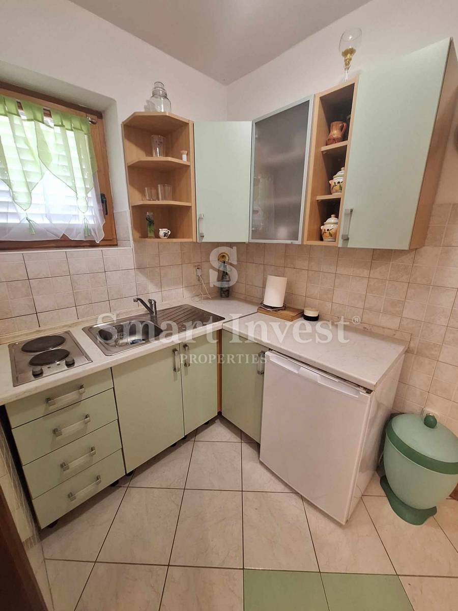 ISTRIA - RABAC, due appartamenti con giardino e parcheggio!