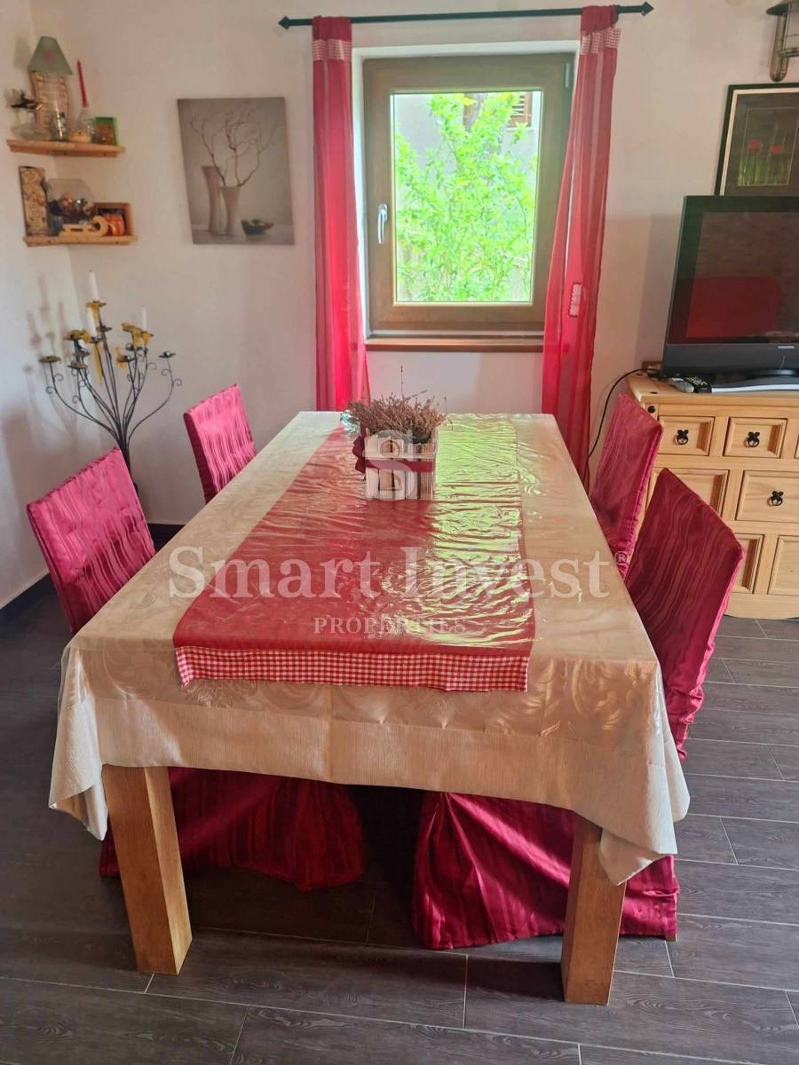 ISTRIA - RABAC, due appartamenti con giardino e parcheggio!