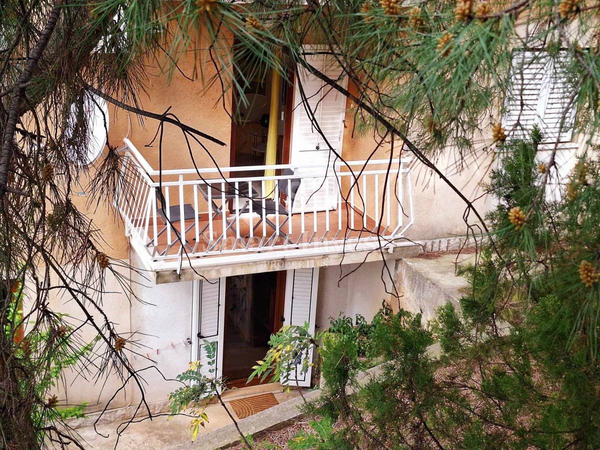 ISTRIA - RABAC, due appartamenti con giardino e parcheggio!