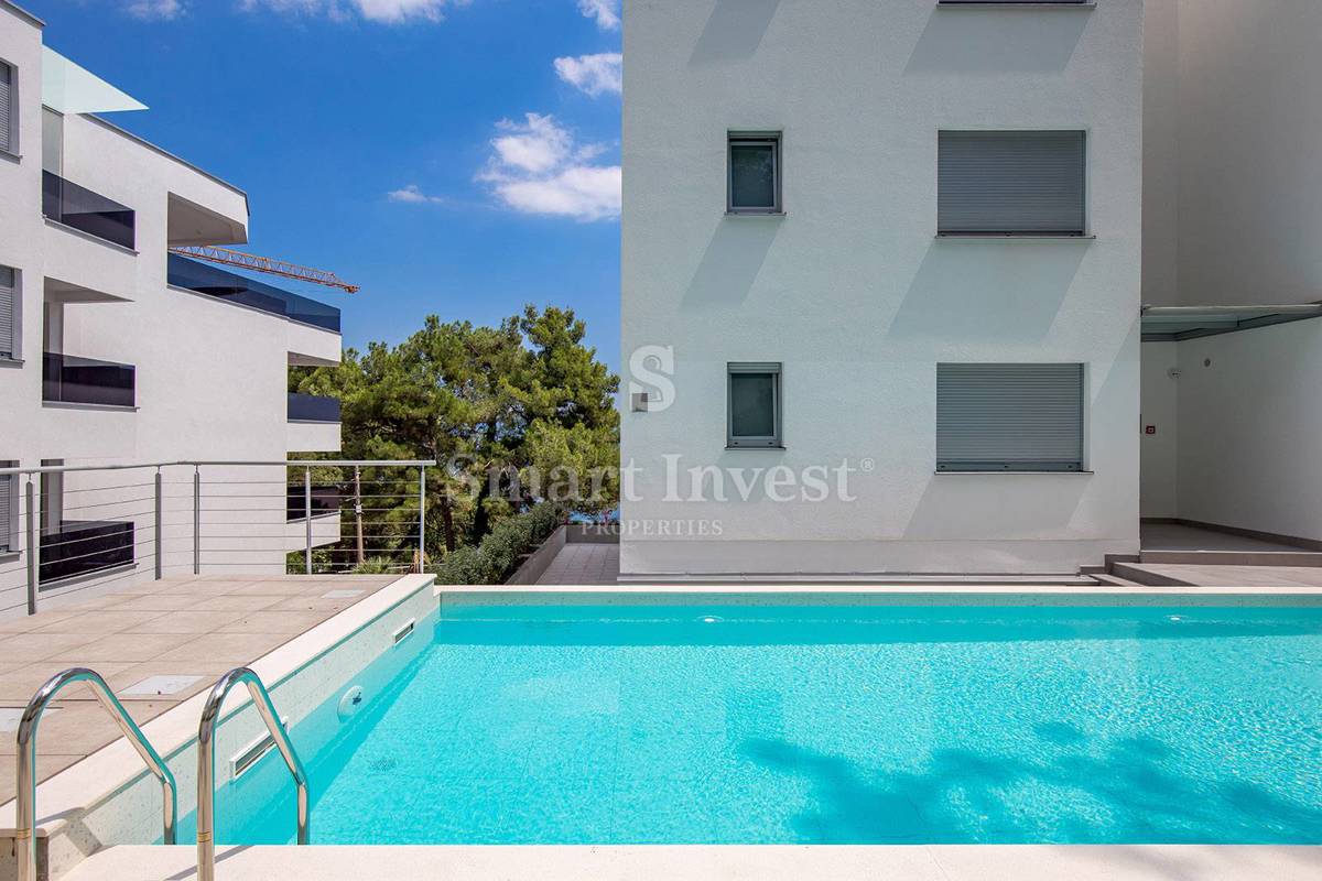 ABBAZIA, appartamento trilocale con vista mare e piscina comune