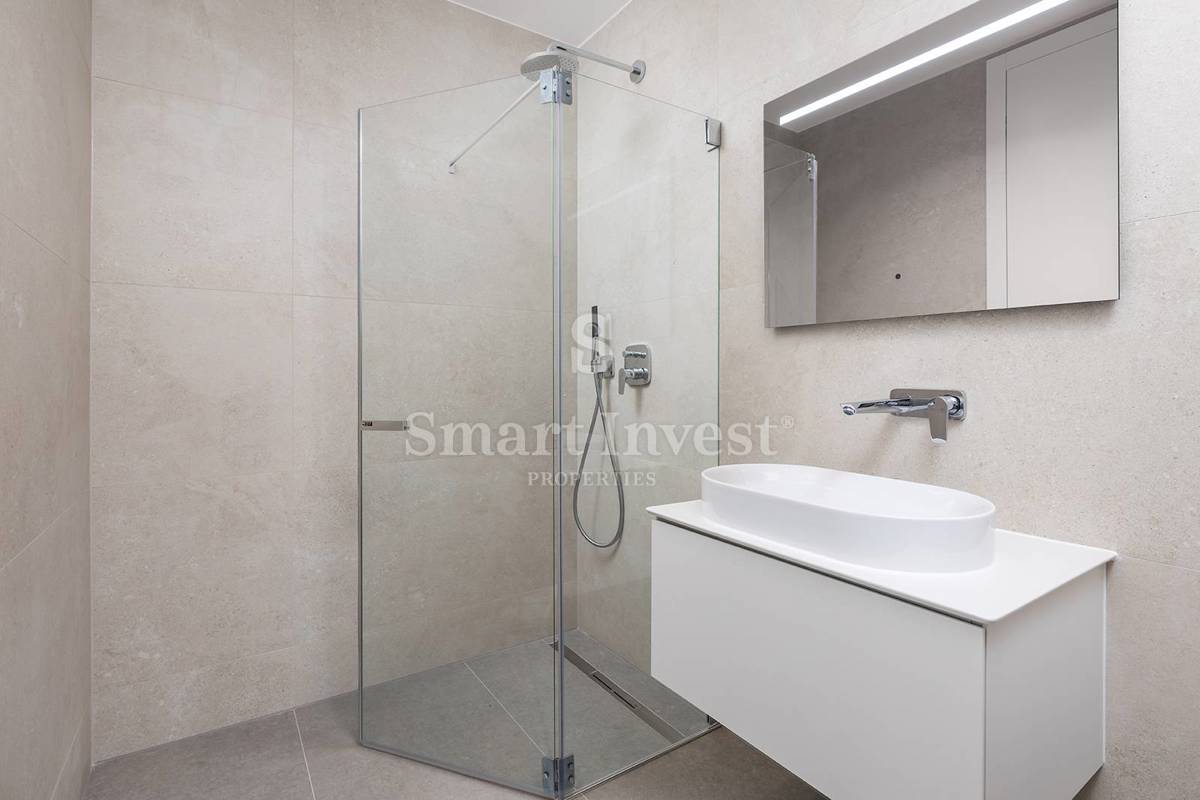 ABBAZIA, appartamento trilocale con vista mare e piscina comune