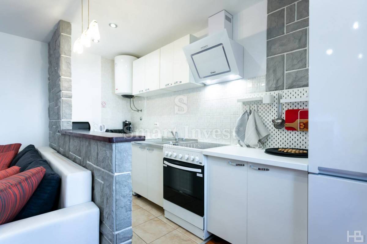 RIJEKA - PEĆINE, 1ST ROW TO THE SEA, Renovated 1-bedroom apartment with balcony 