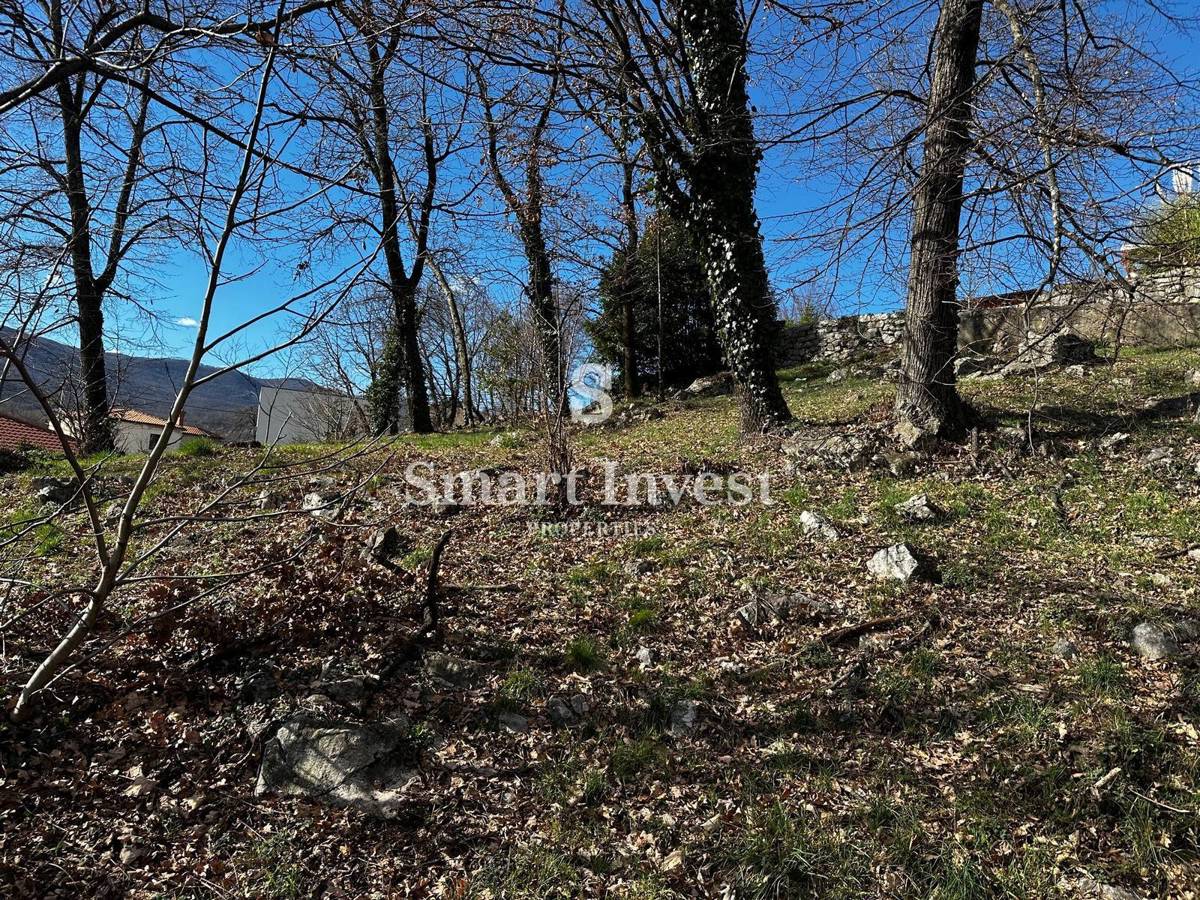 MATULJI - JUŠIĆI, terreno edificabile di 2728 m2