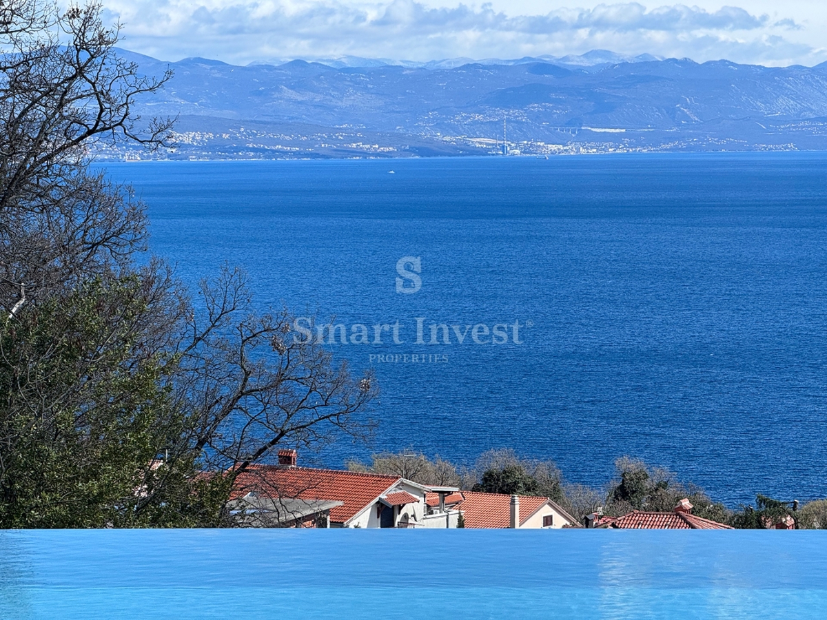 LAURANA, villa moderna con piscina e vista mare!