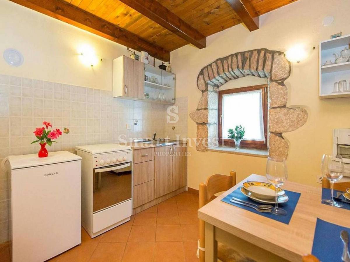 ISTRIA - zona RABAC, casa in pietra d'Istria a 11 km dal mare