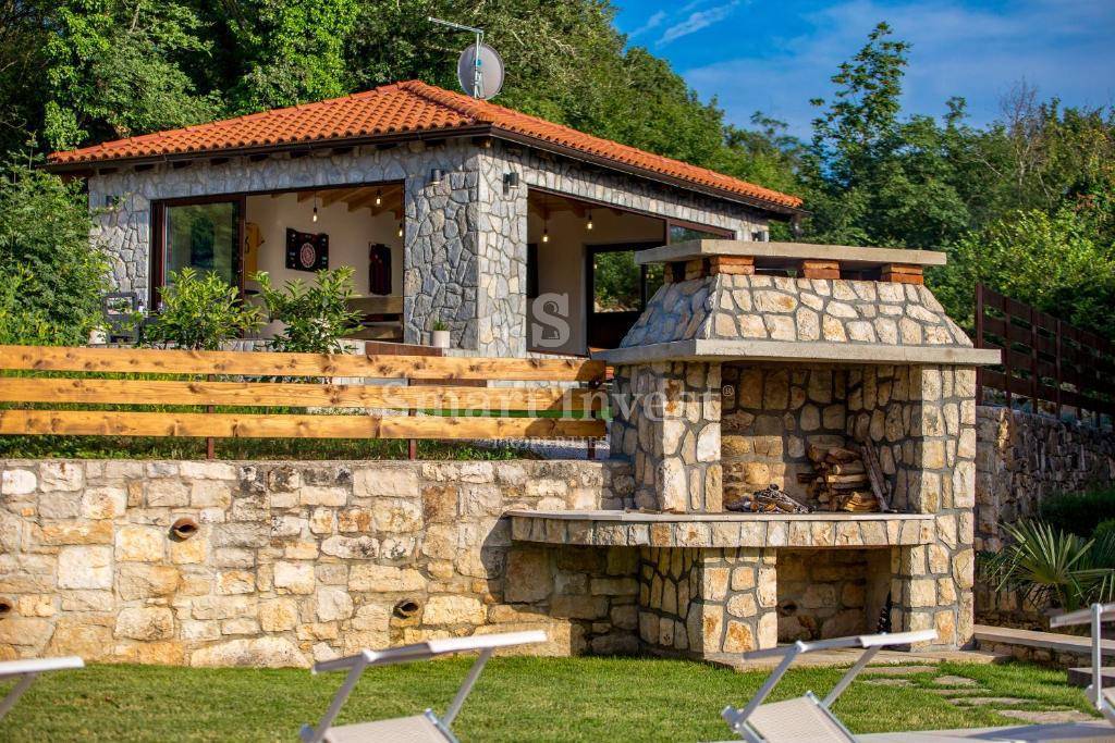 ISTRIA - TINJAN, bellissima villa in pietra con piscina