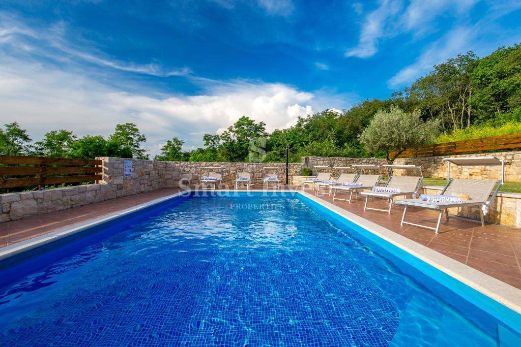 ISTRIA - TINJAN, bellissima villa in pietra con piscina