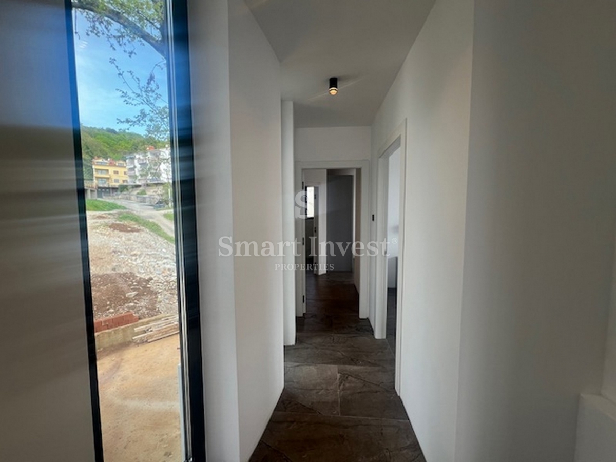 IČIĆI, lussuoso appartamento con 3 camere da letto vicino al mare e al porto turistico