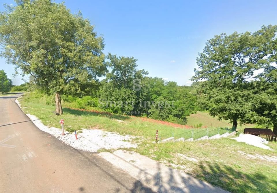 ISTRIA - SVETVINČENAT, terreno di 1215 m2 con permesso di costruire per una villa