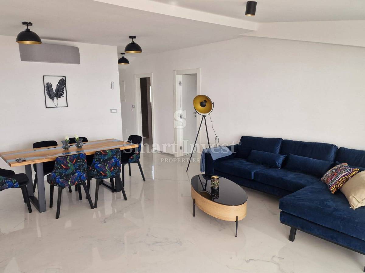 ABBAZIA - BREGI, appartamento con vista mare, piscina e parcheggio