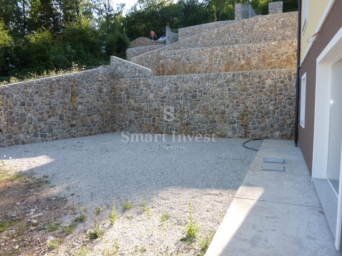 ABBAZIA - VEPRINAC, casa incompiuta con vista panoramica sul mare