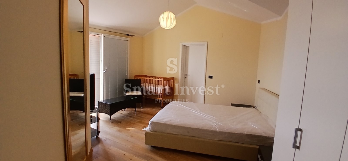 LOVRAN, casa indipendente con vista panoramica sul mare