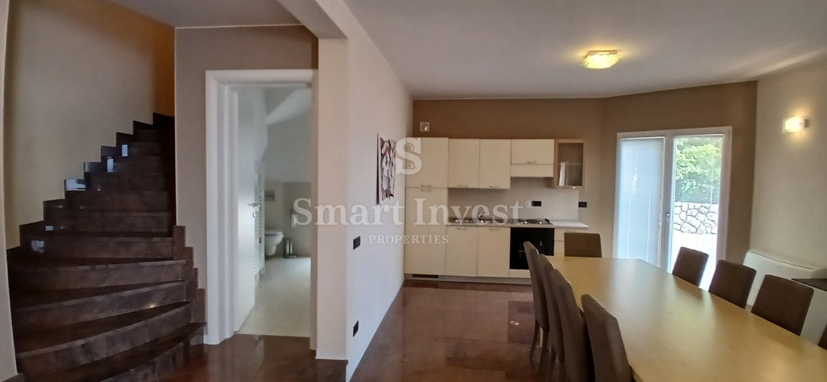 LOVRAN, casa indipendente con vista panoramica sul mare