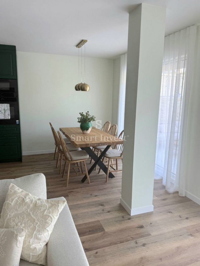 LAURANA, lussuoso appartamento trilocale con piscina vicino al mare