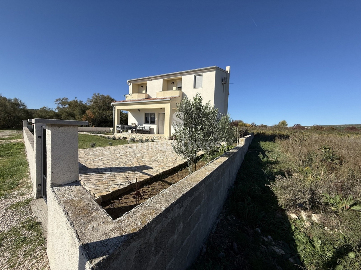 Casa Posedarje, 200m2