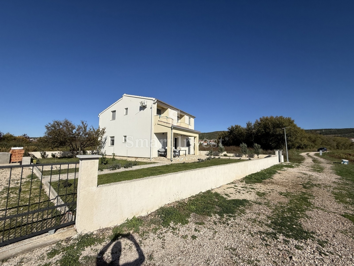 Casa Posedarje, 200m2