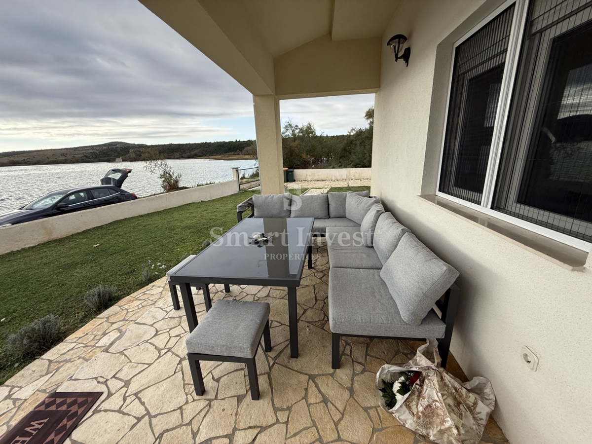 Casa Posedarje, 200m2