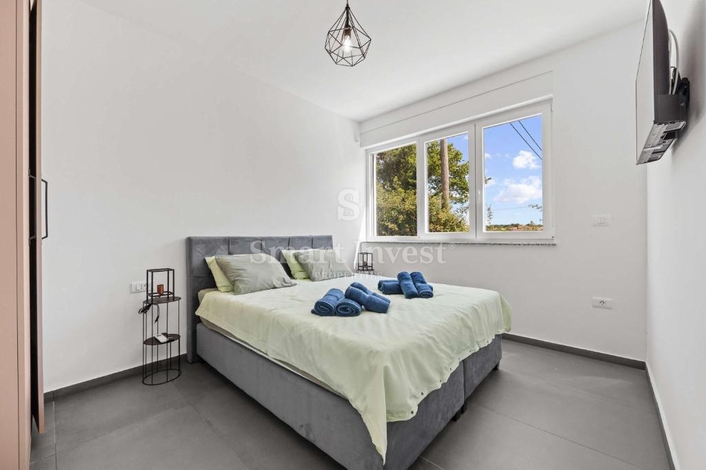 ISTRIA - SVETVINČENAT, villa moderna con piscina riscaldata