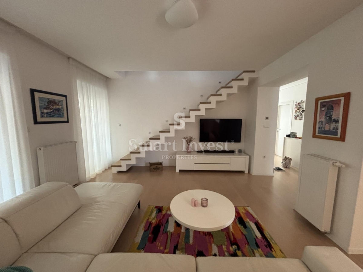 Appartamento Donja Vežica, Rijeka, 183,44m2