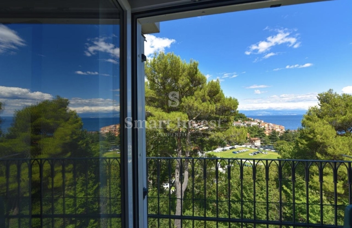 MOŠĆENIČKA DRAGA, appartamento trilocale con vista mare