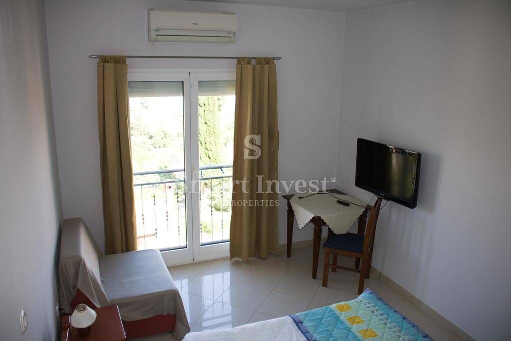 LOVRAN, Casa con appartamenti e vista mare, vicino al mare
