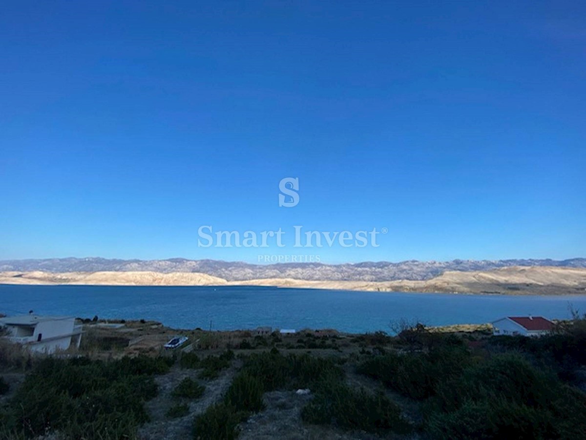 ISOLA DI PAG, terreno edificabile vicino al mare