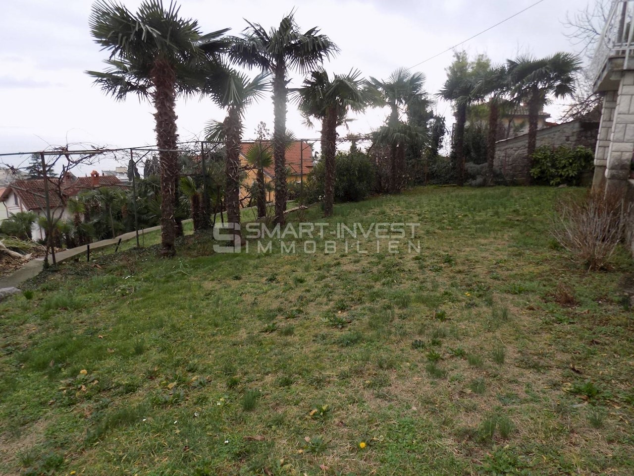 OPATIJA, House of 300 m2 with a building land of 1812 m2