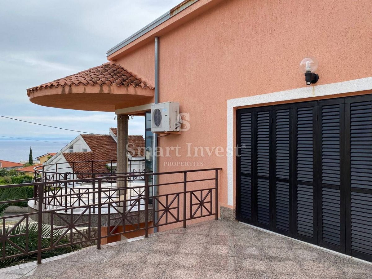 OPATIJA - IČIĆI, Detached house of 460 m2 with a sea view