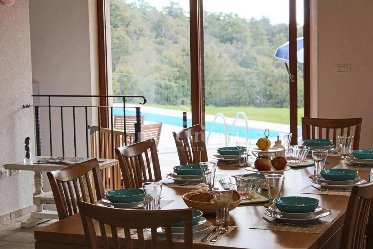 ISTRIA - ŽMINJ, VILLA IN ISTRIAN STYLE WITH A HEATED POOL