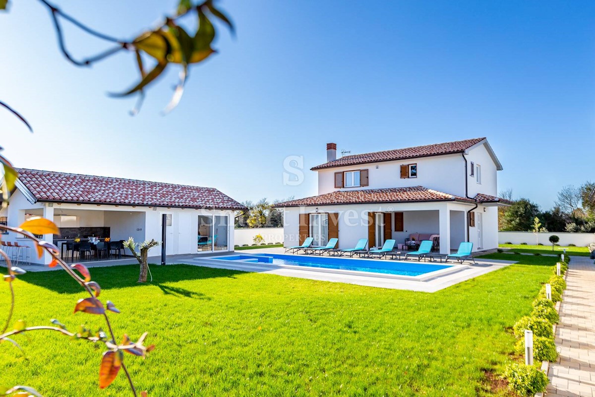 ISTRIA, PULA – ŠIŠAN, NEW MODERN VILLA WITH SPA, 3 km TO THE SEA