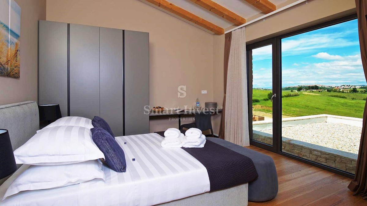 ISTRIA - BRTONIGLA, EXCLUSIVE 6-BEDROOMS VILLA, AMAZING SEA VIEW