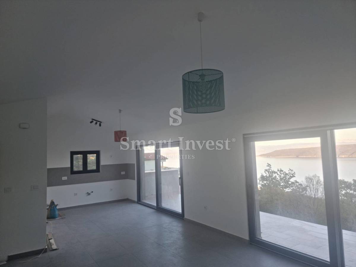 ISTRIA - LABIN, Casa ristrutturata con vista mare aperta, in vendita