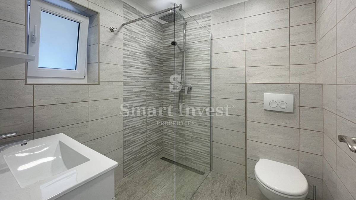 ISTRIA - PARENZO, Casa in pietra d'Istria ristrutturata con piscina, in vendita