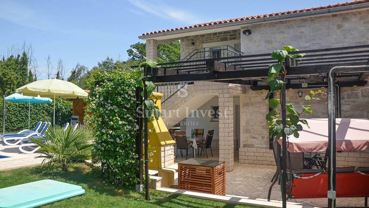 ISTRIA - PARENZO, Casa in pietra d'Istria ristrutturata con piscina, in vendita