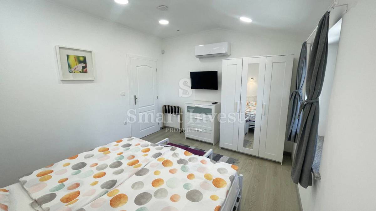 ISTRIA - PARENZO, Casa in pietra d'Istria ristrutturata con piscina, in vendita