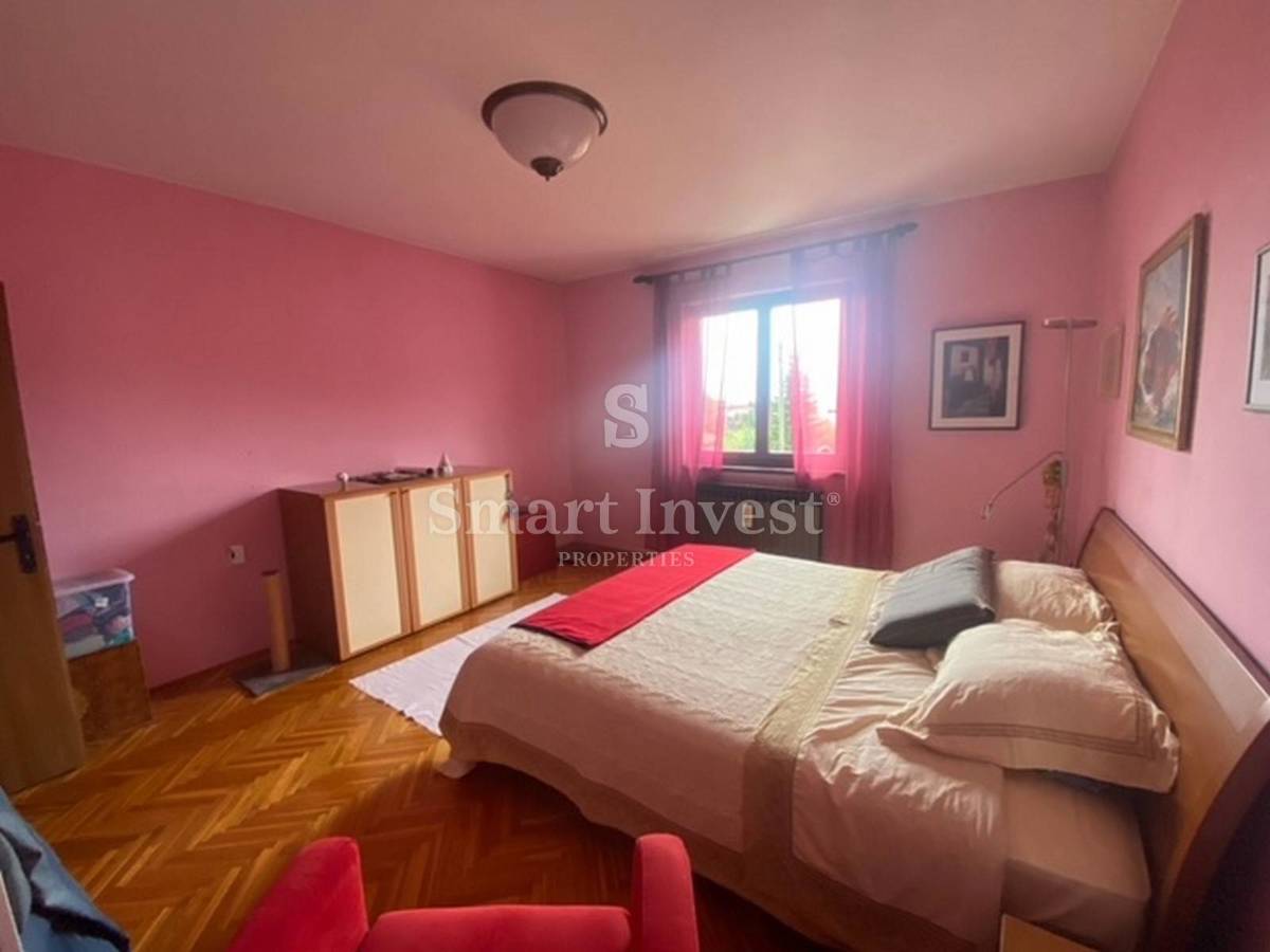 ABBAZIA - MATULJI, casa indipendente con parziale vista mare, in vendita