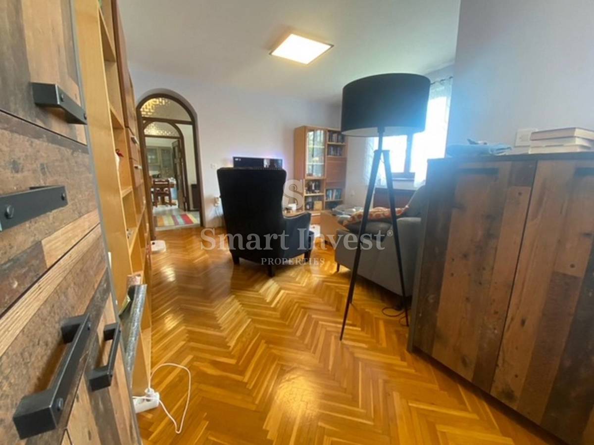 ABBAZIA - MATULJI, casa indipendente con parziale vista mare, in vendita