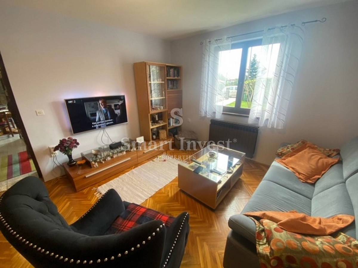 ABBAZIA - MATULJI, casa indipendente con parziale vista mare, in vendita