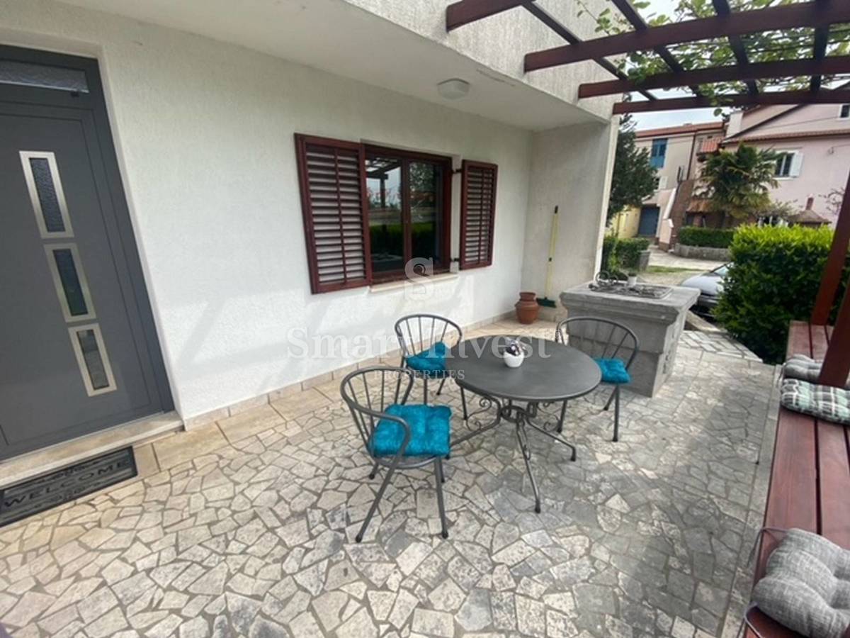 ABBAZIA - MATULJI, casa indipendente con parziale vista mare, in vendita